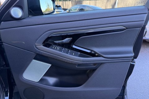 Land Rover Range Rover Evoque S MHEV - MERIDIAN SOUND SYSTEM - CAMERA - APPLE CAR PLAY -FULL HISTORY 37