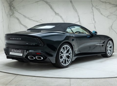 Aston Martin Vanquish Volante 6