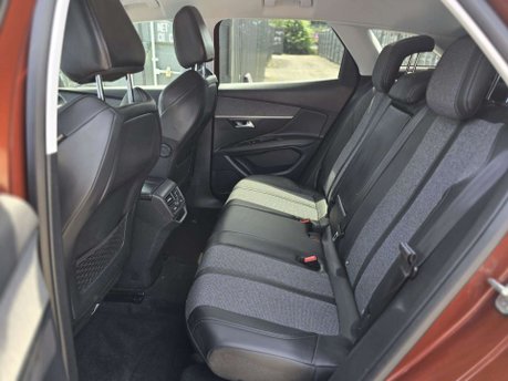 Peugeot 3008 1.2 PureTech Allure SUV 5dr Petrol EAT Euro 6 (s/s) (130 ps) 15