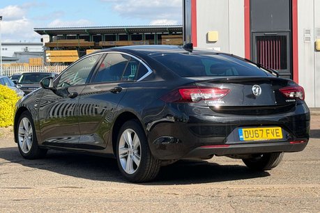 Vauxhall Insignia 1.6 Insignia SRi Nav ecoTec TD 5dr 10