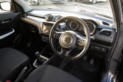 Suzuki Swift SZ-L DUALJET MHEV 4