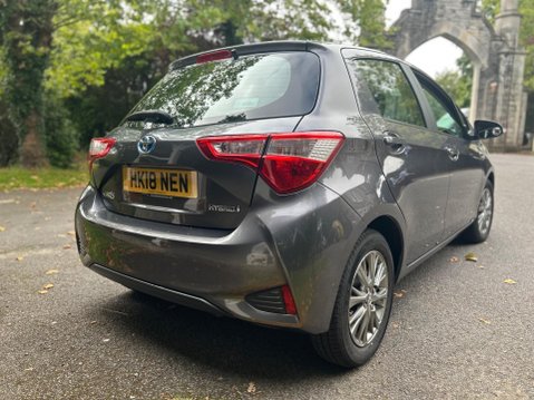 Toyota Yaris VVT-I ICON 18