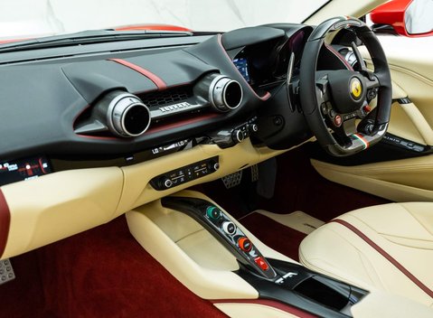 Ferrari 812 Superfast 14