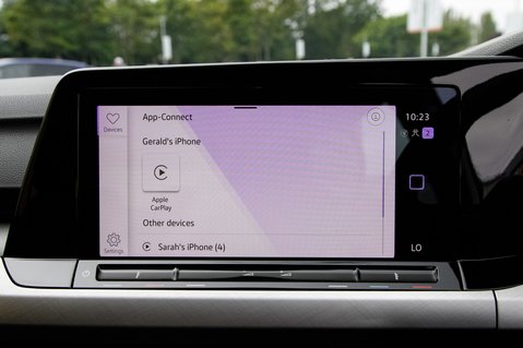 Volkswagen Golf LIFE TSI 30