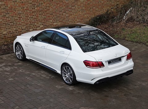 Mercedes-Benz E Class AMG 17