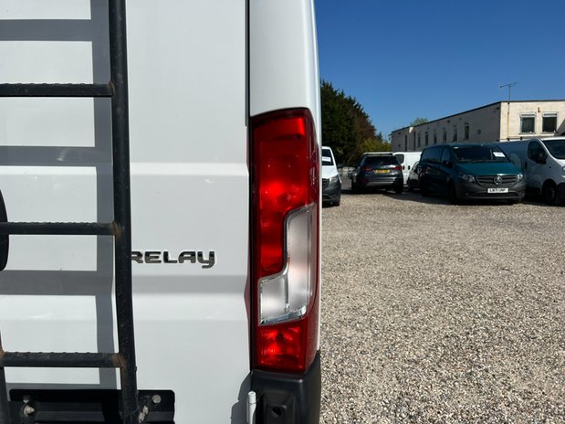 Citroen Relay LWB L3H2 (SOLD) Medium Roof Enterprise 35 Air Con Nav Sensors EURO 6 NO VAT 23
