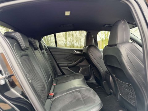 Ford Focus 2.3 Focus ST 5dr 28