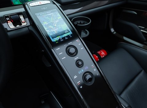 Porsche 918 Spyder 38