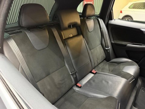 Volvo XC60 2.0 D4 R-Design Nav Auto Euro 6 (s/s) 5dr 38