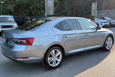 Skoda Superb SE L TSI DSG - FULL SKODA SERVICE HISTORY 6