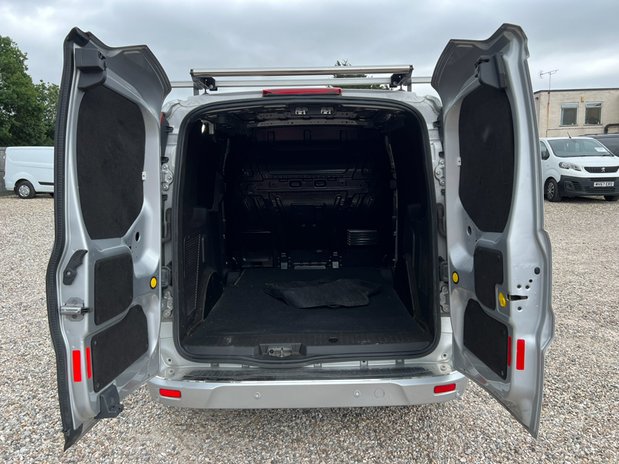 Ford Transit Connect SWB L1H1 Low Roof Limited Air Con Alloys Sensors EURO 6 NO VAT 9