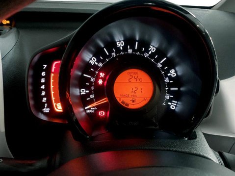 Citroen C1 1.0 VTi Urban Ride Hatchback 5dr Petrol Manual Euro 6 (s/s) (72 ps) Bluetoo 13