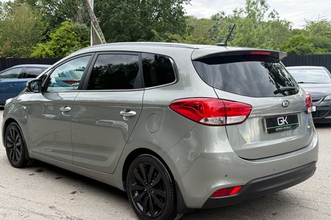 Kia Carens 3 SAT NAV ECODYNAMICS CRDI - PAN ROOF -7 SEATS -LEATHER - CRUISE -NEW MOT 2