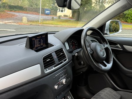 Audi Q3 TFSI SPORT 45