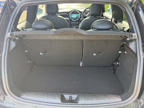 Mini Hatch (Sold) Cooper SE 32.6kWh Level 3 Hatchback 3dr Electric Auto (184 ps) 13