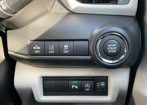 Suzuki Swift ULTRA ALLGRIP 25