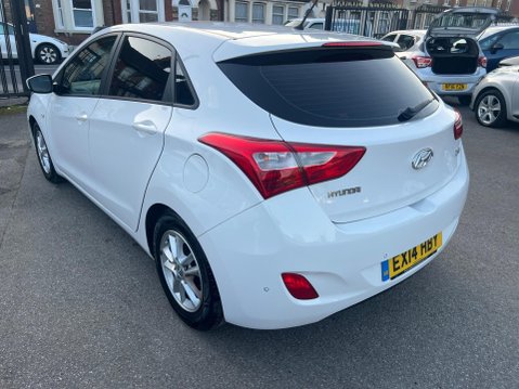 Hyundai i30 1.6 Active Auto Euro 5 5dr 4