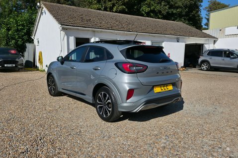 Ford Puma ST-LINE MHEV..1 FORMER KEEPER, 5 SERVICE.GLASS SUNROOF ,SAT NAV. 6