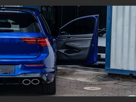 Volkswagen Golf 2.0 Golf R TSi 4Motion Semi-Auto 4WD 5dr 8