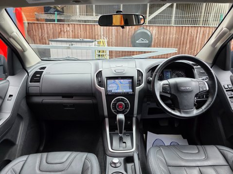 Isuzu D-Max TD CENTURION DCB AUTO 12