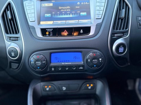 Hyundai ix35 2.0 CRDi Premium Auto 4WD Euro 5 5dr 20