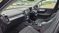 Volvo XC40 2.0 T4 Momentum SUV 5dr Petrol Auto AWD Euro 6 (s/s) (190 ps) 38