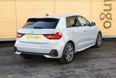 Audi A1 SPORTBACK TFSI S LINE