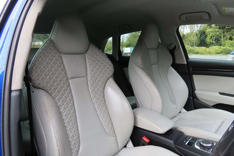 Audi RS3 2.5 TFSI Sportback S Tronic quattro Euro 6 (s/s) 5dr (Nav) 9