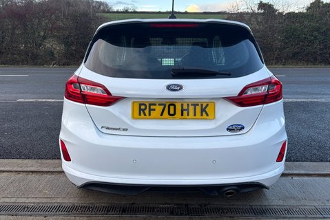 Ford Fiesta Sport 125 ps Ecoboost - Sat Nav / Parking Sensors - No VAT 11