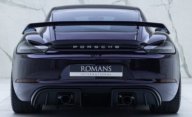 Porsche Cayman GT4 (718) 5