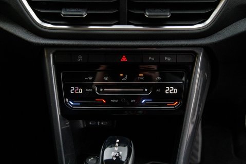 Volkswagen T-Roc STYLE TSI DSG 36