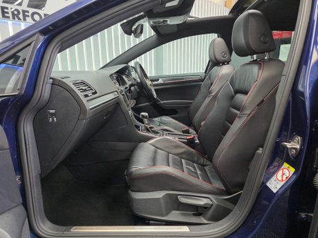 Volkswagen Golf 2.0 TSI GTI Performance Hatchback 5dr Petrol DSG Euro 6 (s/s) (245 ps) 38