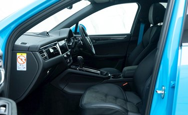 Porsche Macan GTS 15