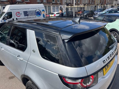 Land Rover Discovery Sport 2.0 TD4 HSE Auto 4WD Euro 6 (s/s) 5dr 17