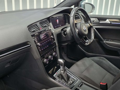 Volkswagen Golf 2.0 TSI R Hatchback 5dr Petrol DSG 4Motion Euro 6 (s/s) (310 ps) 8