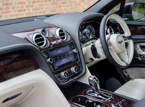 Bentley Bentayga V8 Diesel 17