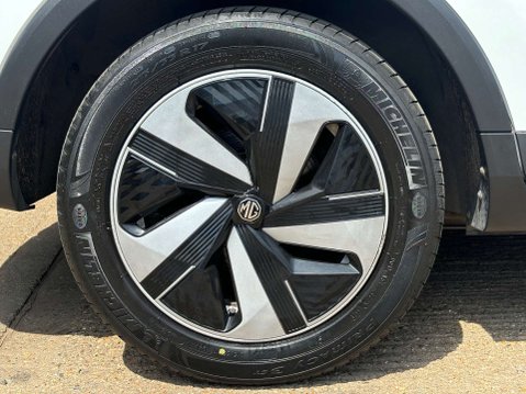 MG ZS MG ZS Trophy EV 5dr 37