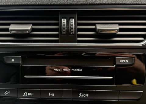 Audi Q5 2.0 TDI S line Plus SUV 5dr Diesel S Tronic quattro Euro 6 (s/s) (190 ps) 22