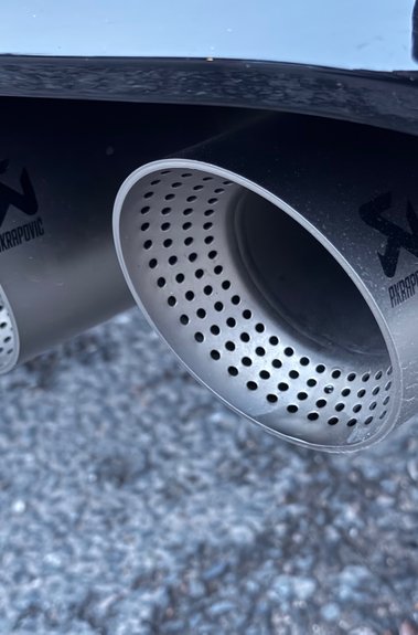 Volkswagen Golf R TSI 4MOTION DSG -AKRAPOVIC -PERFORMANCE PACK -CARBON LEATHER -HEATED S/W 