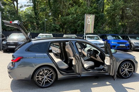 BMW 3 Series 330E M SPORT -PAN ROOF -M PRO PACK -OYSTER LEATHER -ONE OWNER -FBMWSH 19