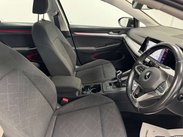 Volkswagen Golf 1.5 Golf Life TSi 5dr 37