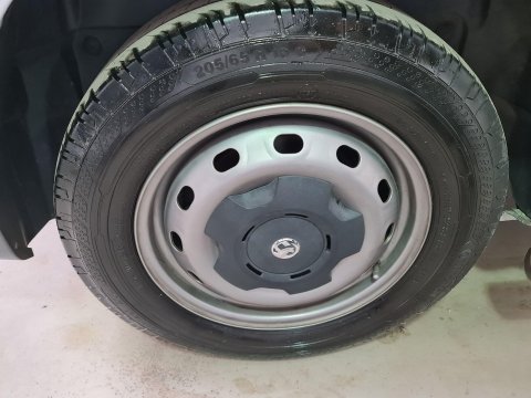 Vauxhall Vivaro Part Camper Conversion 33
