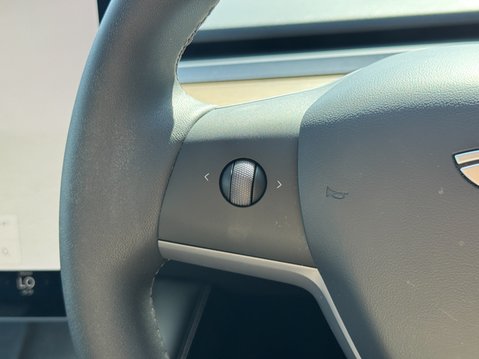 Tesla Model Y SUV 5dr Electric Auto RWD (346 ps) 15