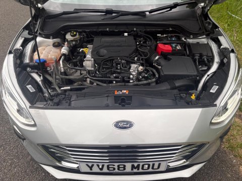 Ford Focus TITANIUM X 22
