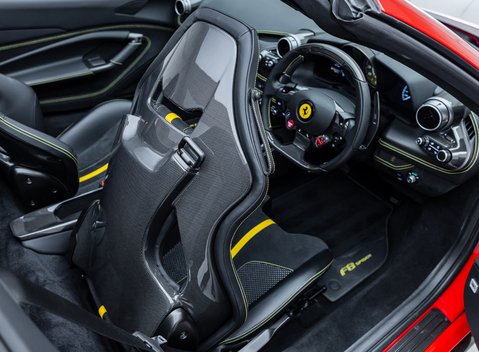 Ferrari F8 Spider 19