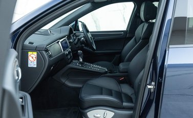 Porsche Macan GTS PDK 11