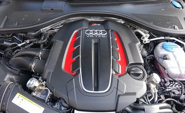 Audi RS6 Avant Performance 20