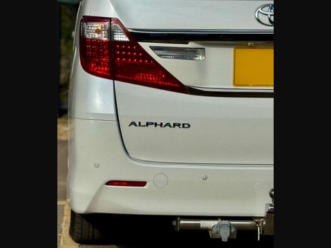 Toyota Alphard V6 4WD TOWBAR 41
