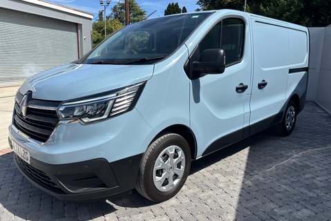 Renault Trafic SL28 Business Plus 130 ps dCi - Twin Side Loading Doors 2