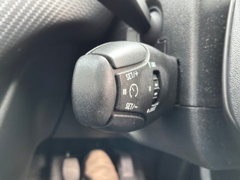 Peugeot 208 1.2 PureTech Allure Premium Euro 6 (s/s) 5dr 18